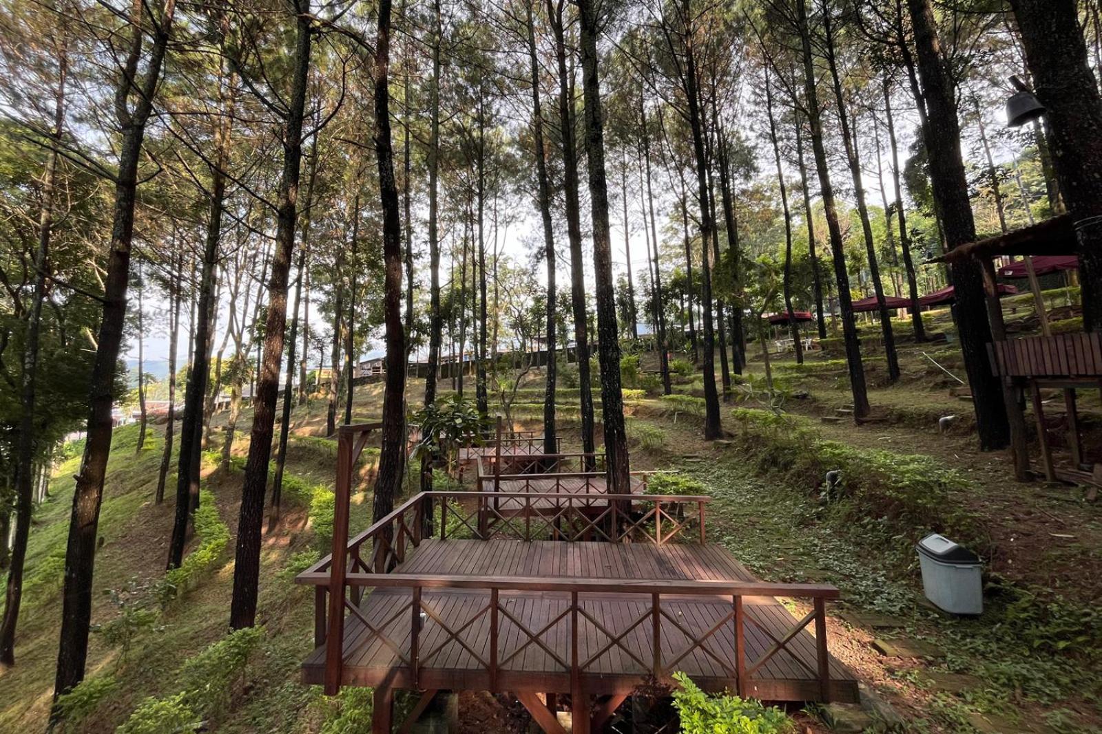 Alas Pacet By Twospaces, Mojokerto ภายนอก รูปภาพ