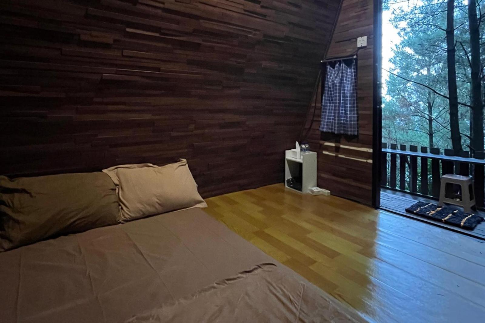 Alas Pacet By Twospaces, Mojokerto ภายนอก รูปภาพ