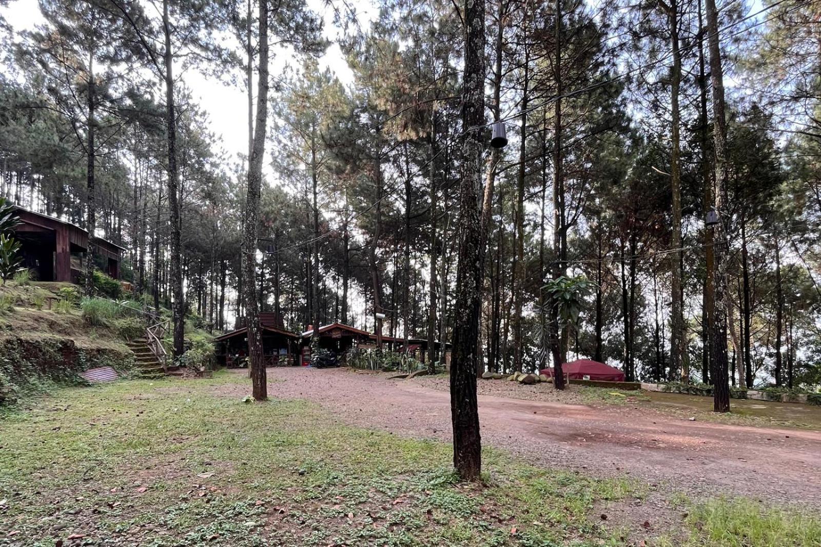 Alas Pacet By Twospaces, Mojokerto ภายนอก รูปภาพ